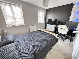 Bedroom- click for photo gallery